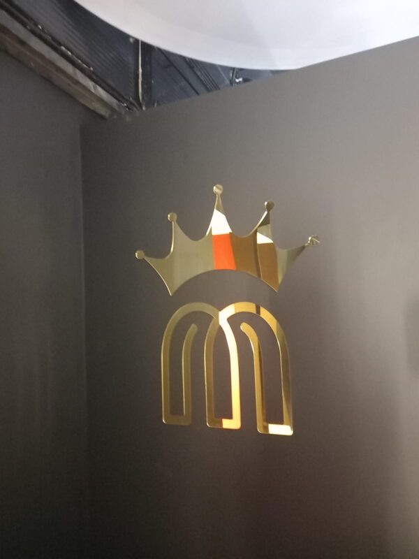 Logo me plex gold