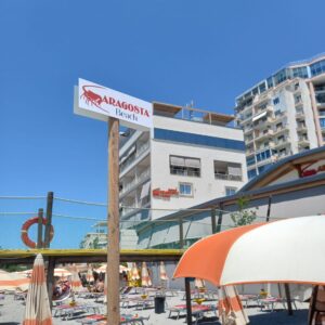 Tabelë sinjalistikë forex me adeziv