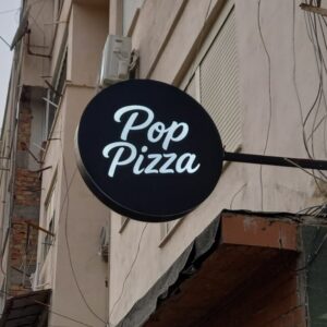 Tabelë rrethore plex me adeziv